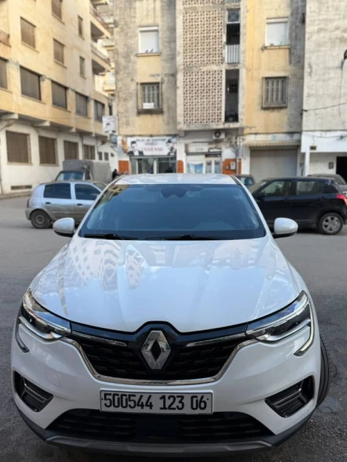 Renault Arkana 2023 E-tech Engeered