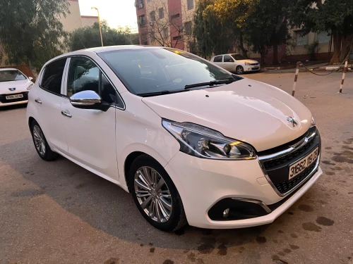 Peugeot 208 2019 Allure Facelift