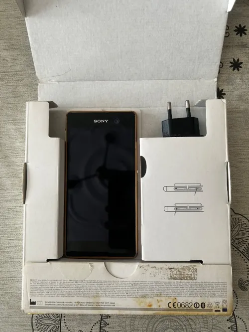Sony Xperia M5