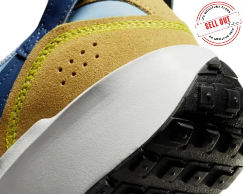 NIKE WAFFLE DEBUT