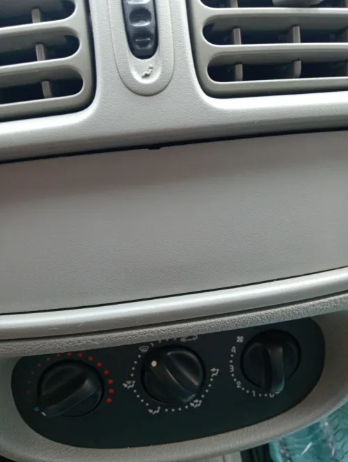 Renault Clio Classique 2004 La base