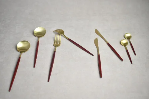MÉNAGÈRE 8 PIÈCES ROUGE  11185-2