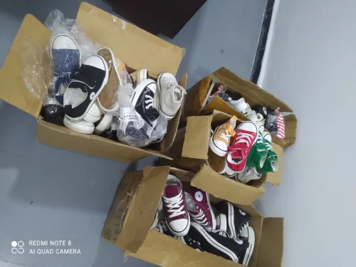 Lots de Chaussures pour enfants