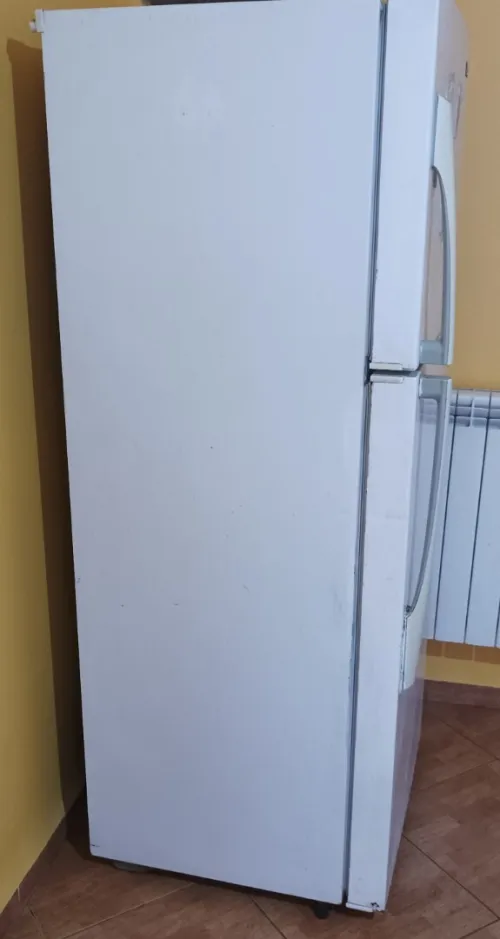 Promotion Réfrigérateur LG 470Litre No frost bon état en blanc