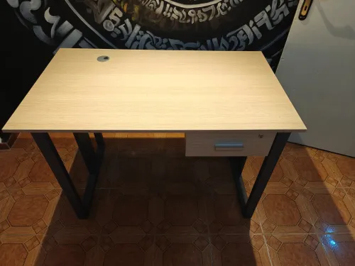 Bireau 1.2 M pied metallic