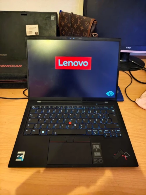 Lenovo thinkpad X1 carbon