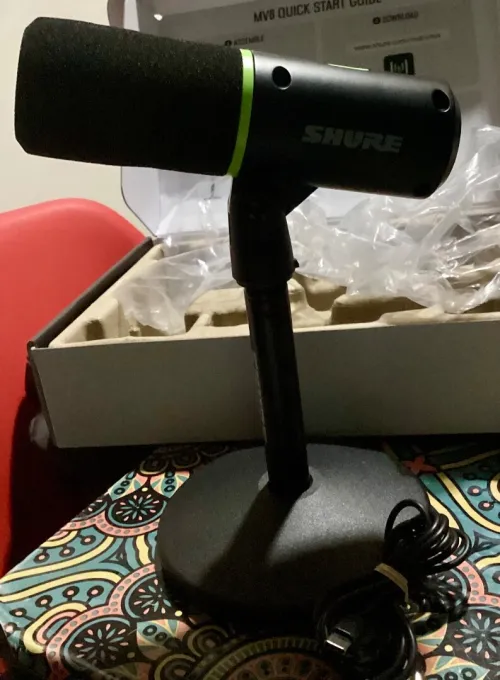 Microphone Shure MV6 professionnel 50 000 dinars pour live, stream, gamer, podcast 