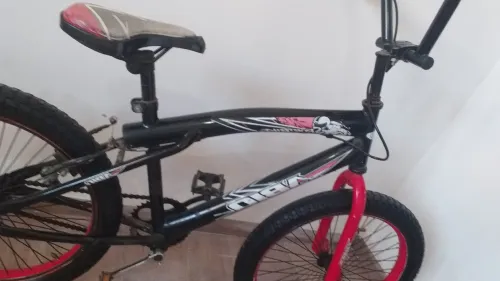 2 Velos taille 16 et 20