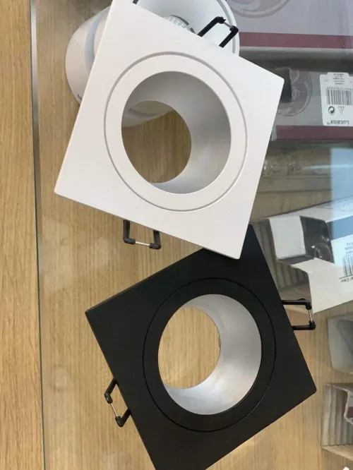 SPOT - SPOT ETANCHE ET LAMPE PISCINE