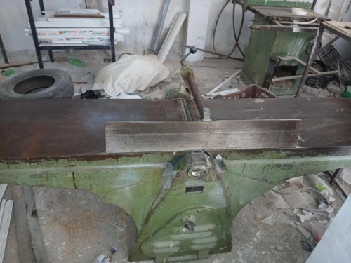 Matériaux menuiserie bois et aluminium