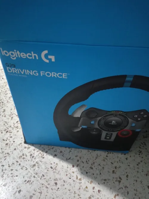 Logitech G29 Driving