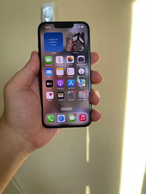 أيفون 13