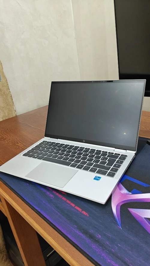 HP Elitebook 1040 x360 ( 2 en 1 )