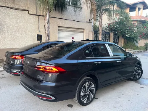 Volkswagen Bora 2025 300 Tsi