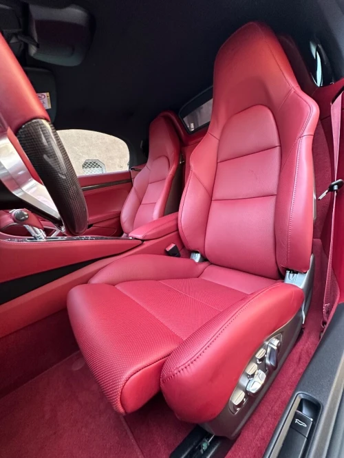 Porsche Boxster 718 2025 Style plus édition carbone
