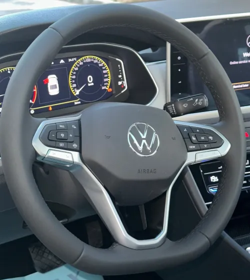 Volkswagen Bora 2025 300 Tsi