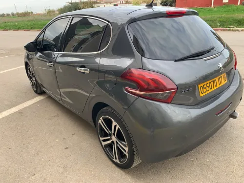 Peugeot 2008 2017 Gtline