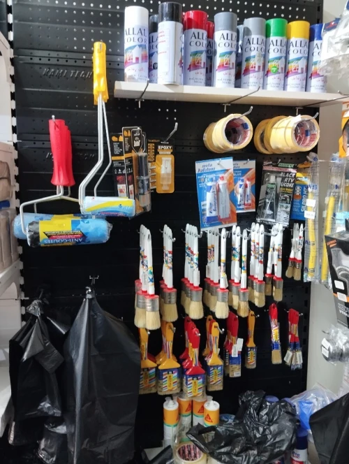 "tres bon prix" lot quincaillerie avec bac de rangement