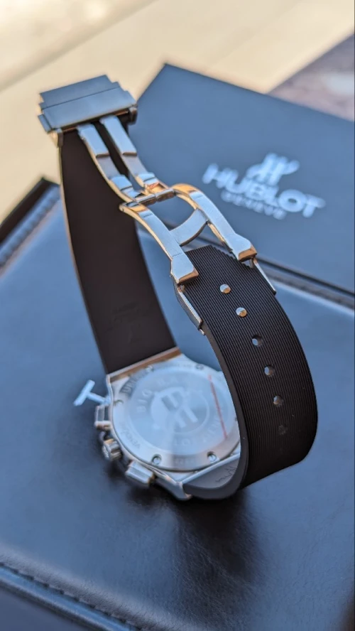 Montre Hublot Femme  Big Bang Chronographe (Coffret) 