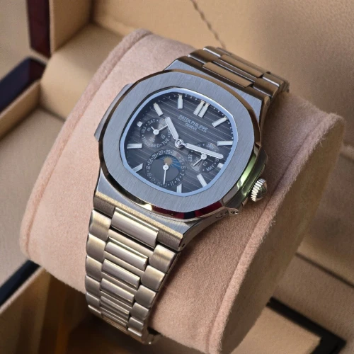 Montre Patek Philippe Nautilus Phase Coffret de Lune