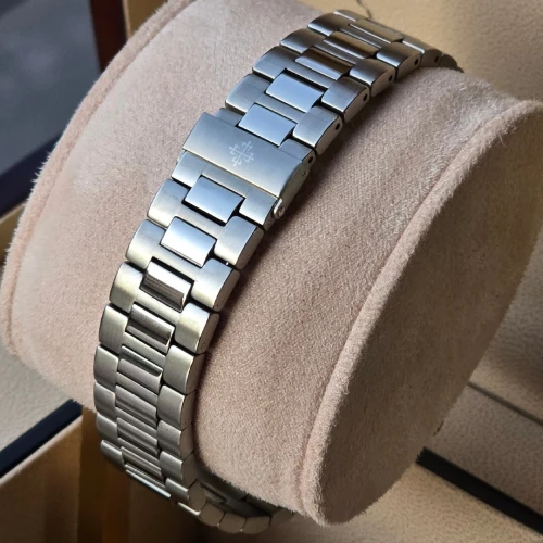 Montre Patek Philippe Nautilus Tiffany  Coffret