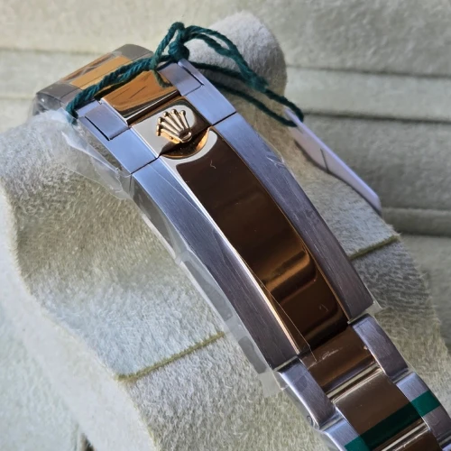 Montre Rolex Submariner Gold Silver Hight