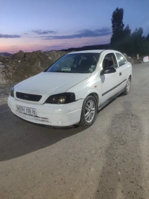 Opel Astra 2000 