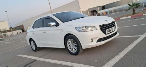 Peugeot 301 2015 pack luxe 