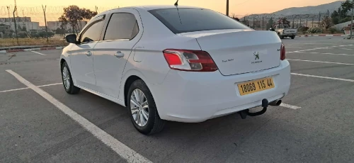 Peugeot 301 2015 pack luxe 