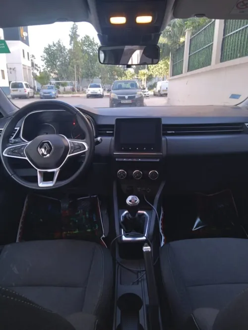 clio 5 6 v Renault 2021 2021