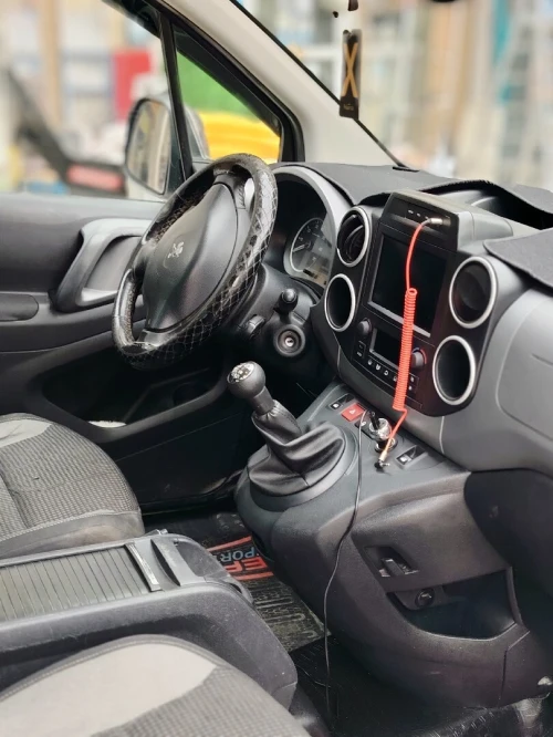 Peugeot Partner 2018 Tepee Allure 