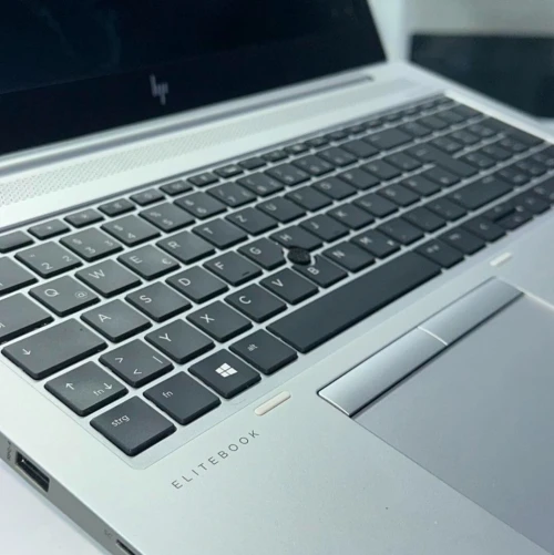 LAPTOP HP ELITEBOOK 850 G6 I5-8GN / 15.6 FHD  / 8 GB RAM / 256 SSD 