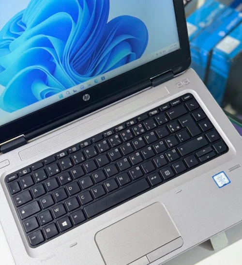 PC LAPTOP HP PROBOOK G3 640 / I5-6EME GNR / 512 GB SSD