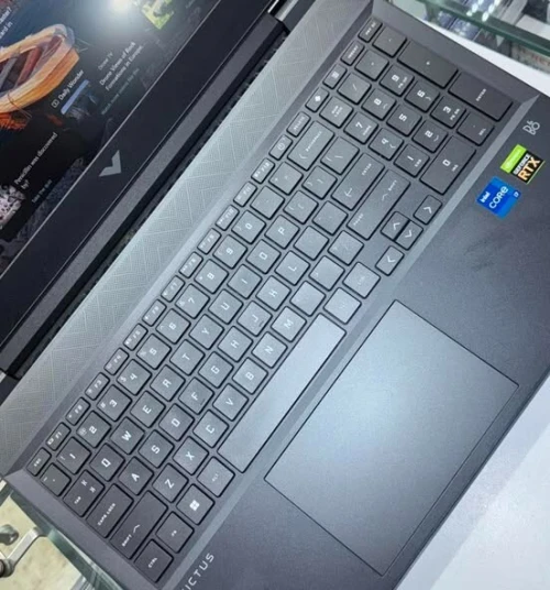 Pc Laptop Gaming HP OMEN16 /  I7-12700H @2.40Ghz / 16 GB RAM / RTX 3050TI 