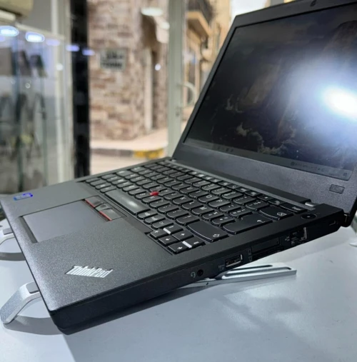 PC PORTABLE PROFESSIONAL LENOVO THINKPAD X260