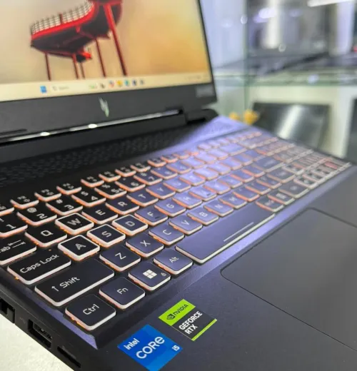 Laptop Gaming ACER NITRO 16 ( 2023 ) / INTEL i5-13500H / RTX4050 6GB / 16 POUCES 165HZ 2K