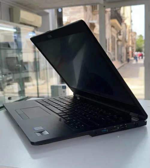 LAPTOP FUJITSU LIFEBOOK U747 