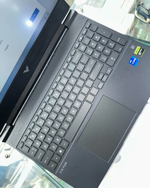 Laptop Gaming HP VICTUS / I7-13EME GNR / RTX 4050 