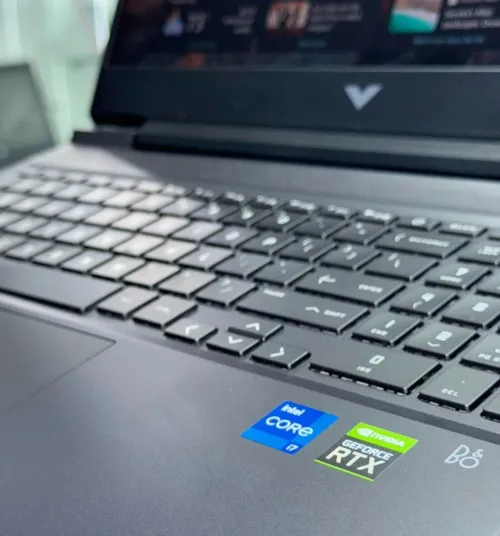 Pc Laptop Gaming HP OMEN16 /  I7-12700H @2.40Ghz / 16 GB RAM / RTX 3050TI 