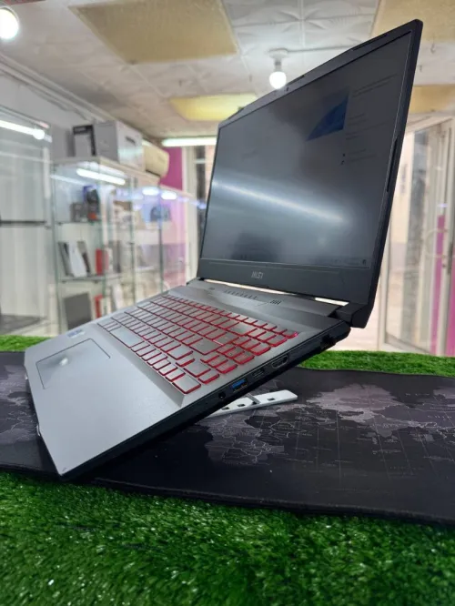 MSI Katana GF66 11UG /  I7-11800H /  RTX 3070 DDR6 ( 8GB) / 16GB ram