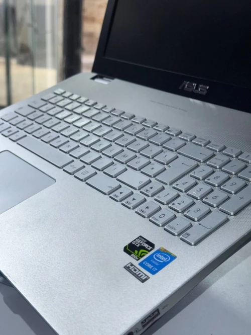 LAPTOP ASUS N551J / i7-4710HQ / NVIDIA GeForce GTX 850
