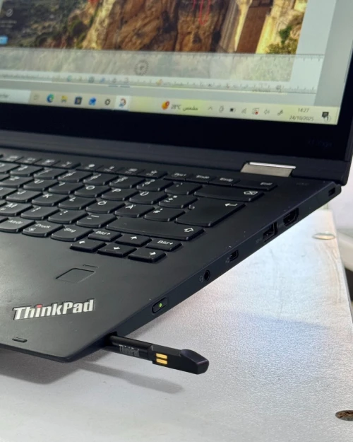 Laptop LENOVO THINKPAD X1 YOGA 360 / i5-7eme gnr / 16GB RAM / 256 SSD