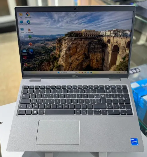 PC LAPTOP DELL LATITUDE 5510 / 16GB RAM / 512 SSD