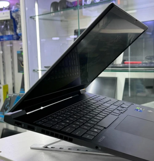  Laptop Gaming HP VICTUS /  I7-13700H / 16GB RAM / RTX 4060