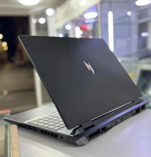 Laptop Gaming ACER NITRO 16 ( 2023 ) / INTEL i5-13500H / RTX4050 6GB / 16 POUCES 165HZ 2K