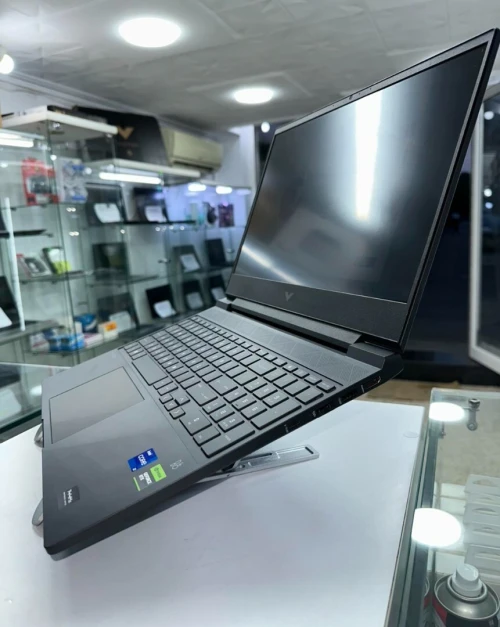 Laptop Gaming HP VICTUS / I7-13EME GNR / RTX 4050 
