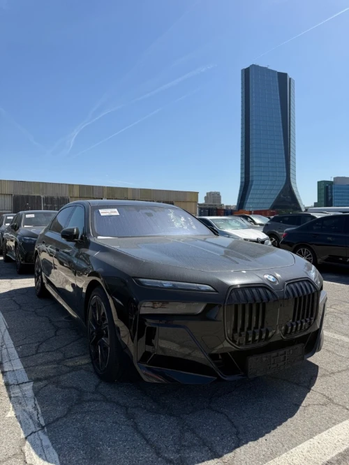 BMW Série 7 2025 M SPORT 740d