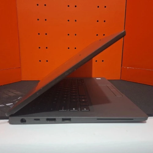 Laptop Dell Latitude 7400