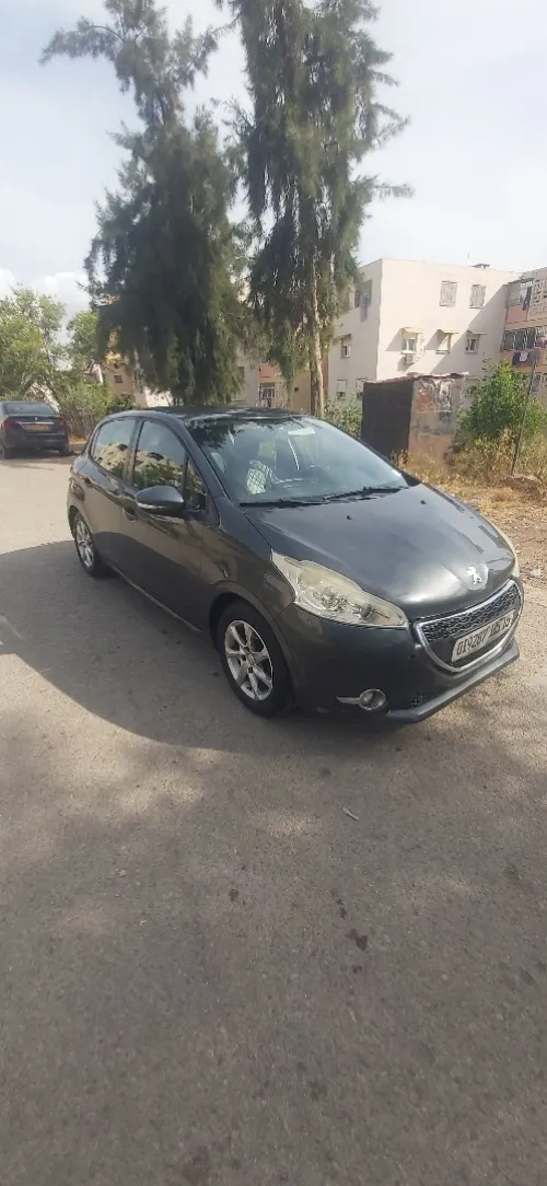 Peugeot 208 2015 Active Facelift