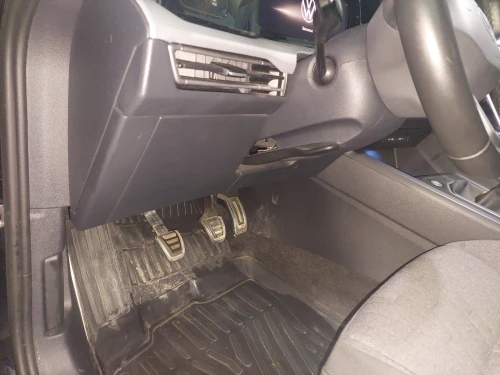Volkswagen Golf 8 2023 move